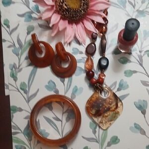 Elegant Brown Jewelry Set